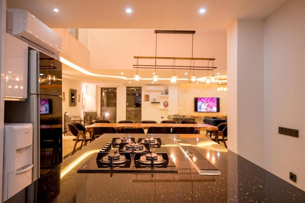 Villa Unlimited 2 Luxury 6 Bedroom Villa Kas Bagian luar foto