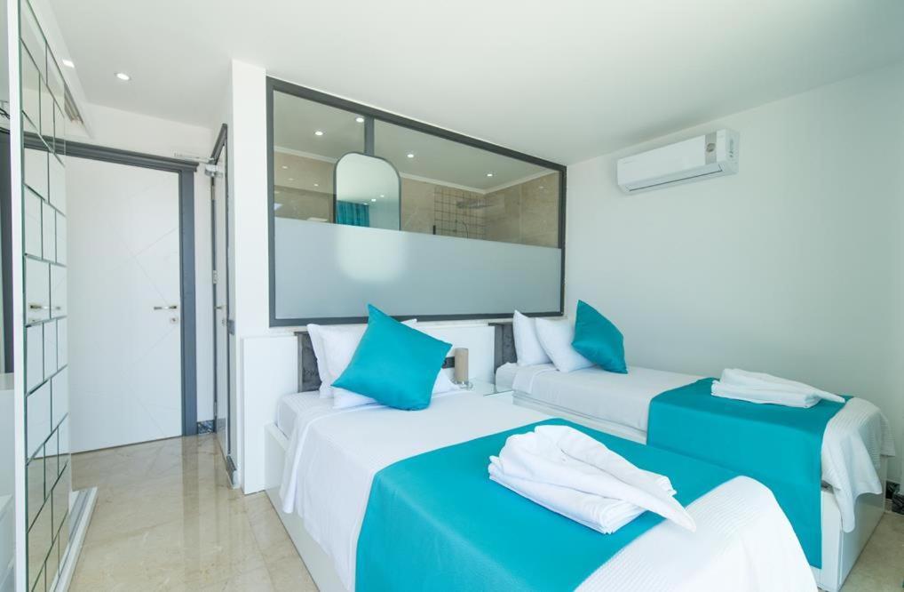 Villa Unlimited 2 Luxury 6 Bedroom Villa Kas Bagian luar foto